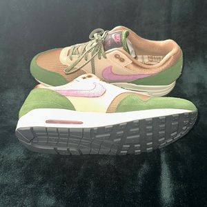 Men’s  air max 1NH  tree line size 9